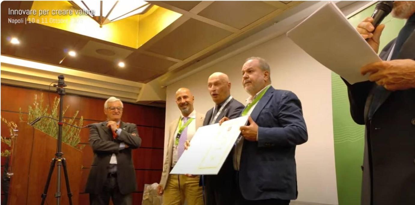 Congresso Nazionale 2025 Periti Agrari - Napoli 10/11 ottobre - Premio Nazionale al Merito della Scienza e della Tecnica Agricola, Agroalimentare e Ambientale al Presidente Tonidandel Mario - Collegio di Trento